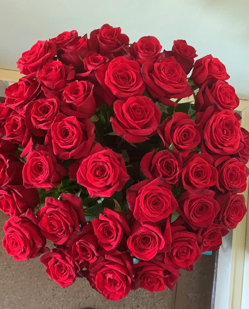 Importing Flowers Into Angola: Opportunities for Florists, Event Companies & Flower Importers